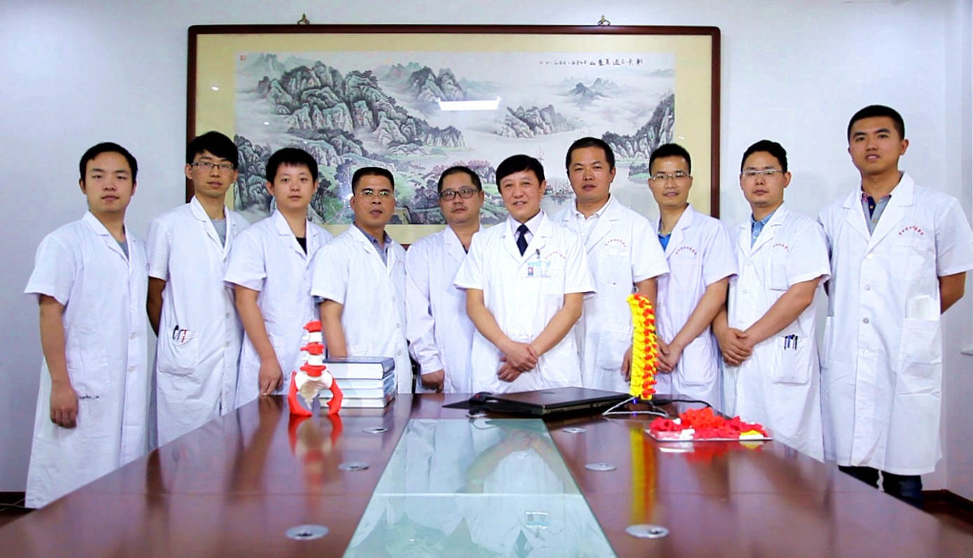 數(shù)字化骨科學科研創(chuàng)新團隊.jpg