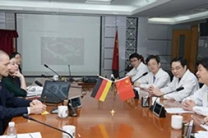【精彩回顧】德國足踝大師坐診佛中醫(yī)，中德聯(lián)手倍顯成效